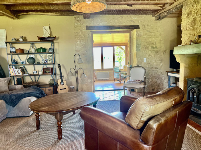 Image No.5-3 Bed Property for sale