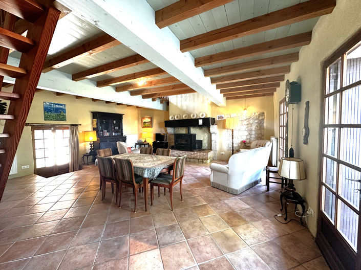 Image No.2-3 Bed House for sale