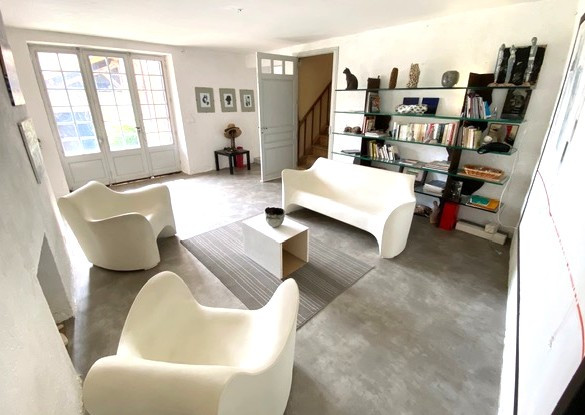 Image No.12-2 Bed House for sale