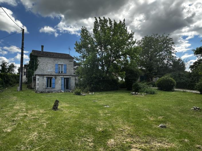 Image No.1-3 Bed Country House for sale