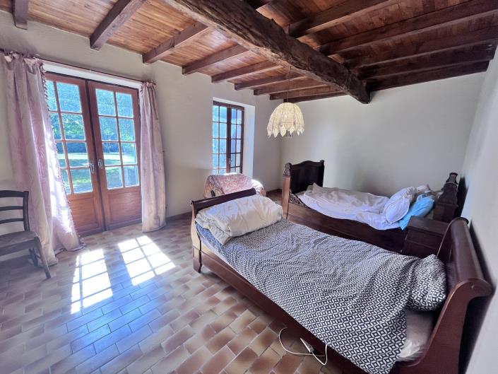 Image No.5-6 Bed Country House for sale