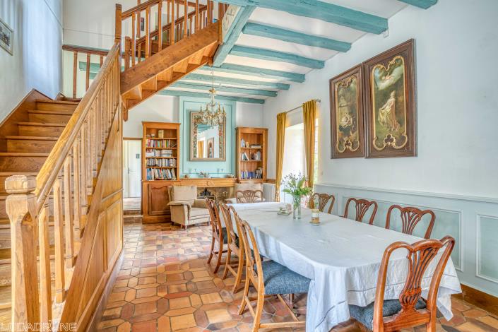 Image No.6-4 Bed Chateaux for sale