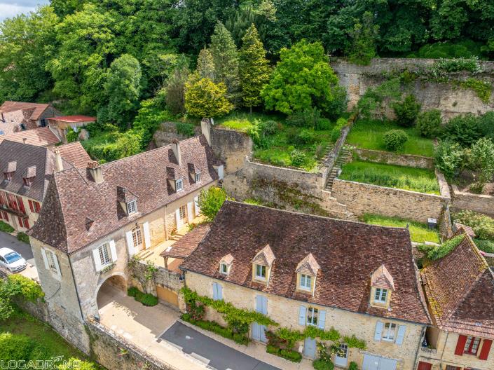 Image No.5-4 Bed Chateaux for sale