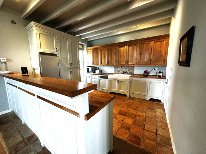 Image No.6-4 Bed House for sale