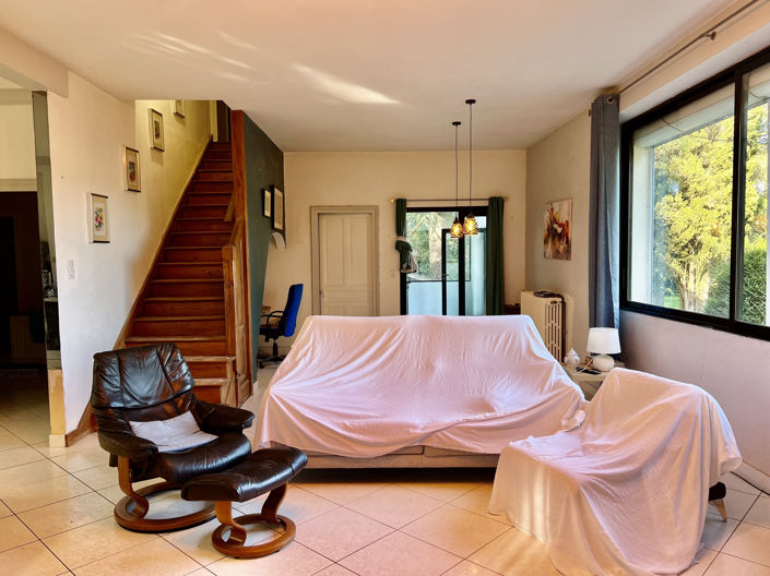 Image No.11-5 Bed House for sale