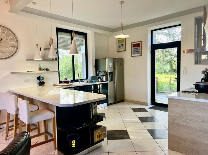 Image No.14-5 Bed House for sale