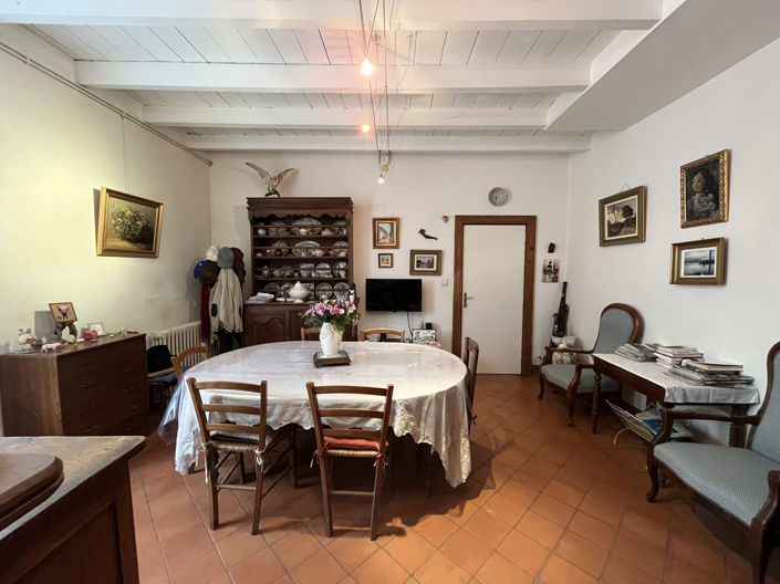 Image No.19-8 Bed House for sale