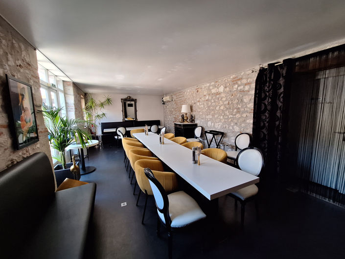 Image No.23-8 Bed House for sale