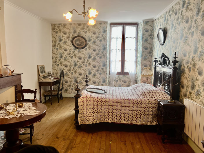 Image No.14-5 Bed House for sale