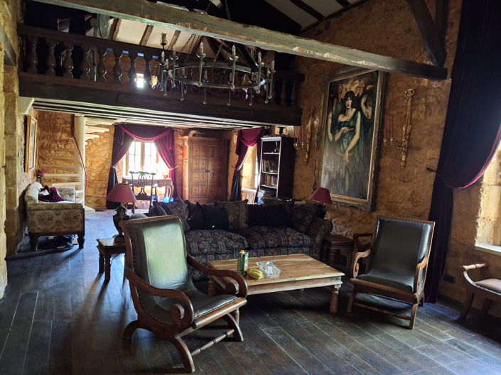 Image No.10-4 Bed House for sale