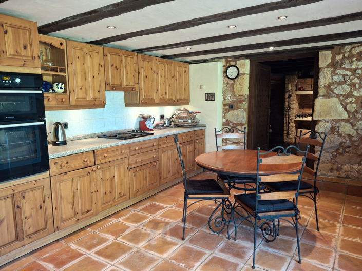 Image No.6-4 Bed House for sale