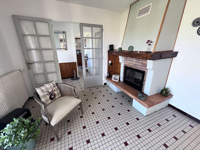 Image No.8-3 Bed House for sale