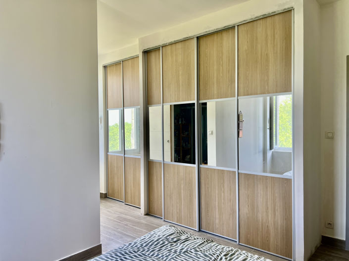 Image No.10-5 Bed House for sale