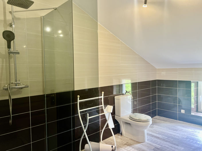 Image No.19-5 Bed House for sale