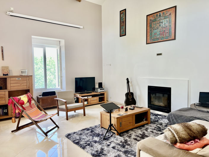 Image No.3-5 Bed House for sale