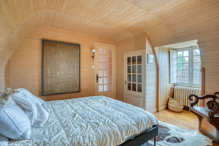 Image No.17-4 Bed House for sale