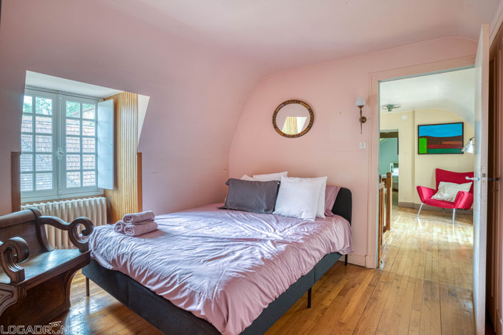 Image No.18-4 Bed House for sale