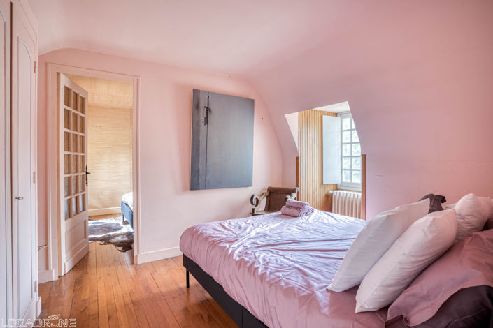 Image No.19-4 Bed House for sale