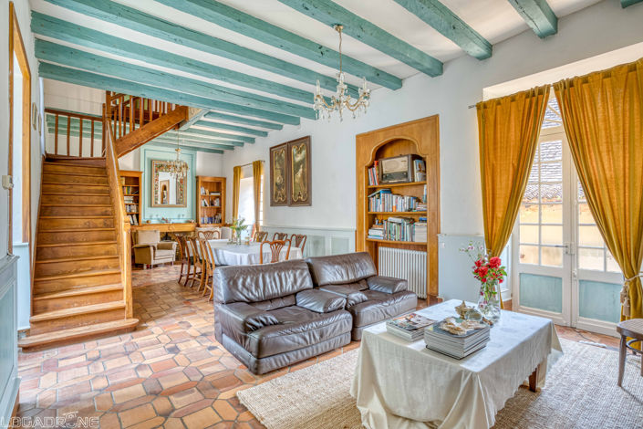 Image No.4-4 Bed House for sale