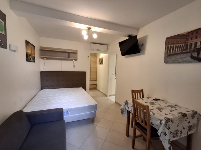 Image No.13-7 Bed House for sale