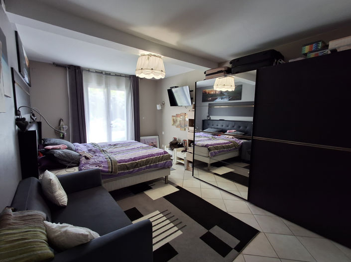 Image No.6-7 Bed House for sale