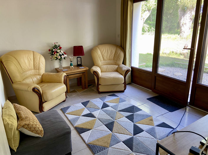 Image No.2-4 Bed House for sale