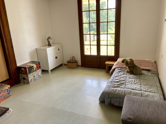 Image No.21-4 Bed House for sale