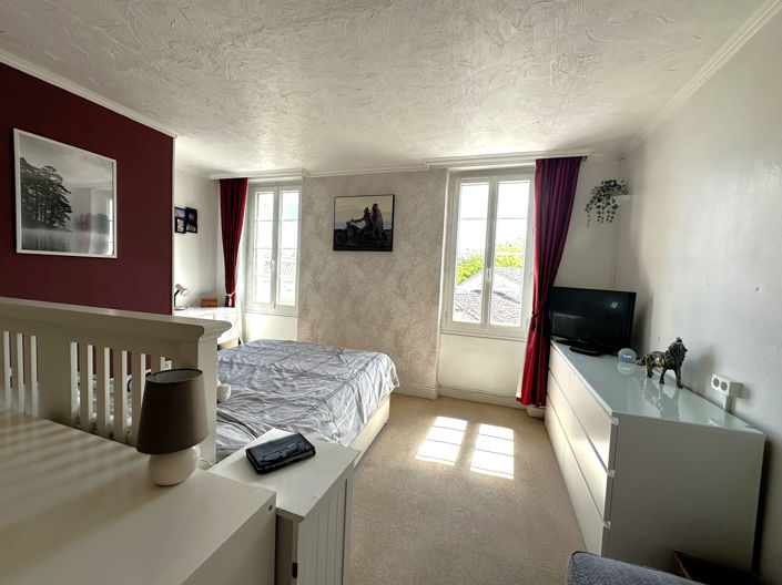 Image No.6-3 Bed House for sale