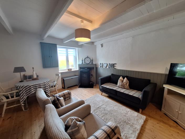 Image No.9-1 Bed Village House for sale