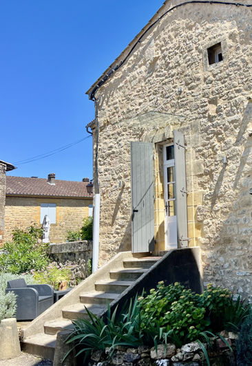 Image No.1-3 Bed House for sale