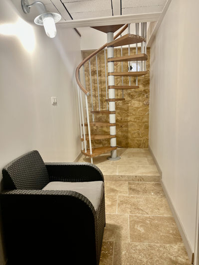 Image No.21-3 Bed House for sale