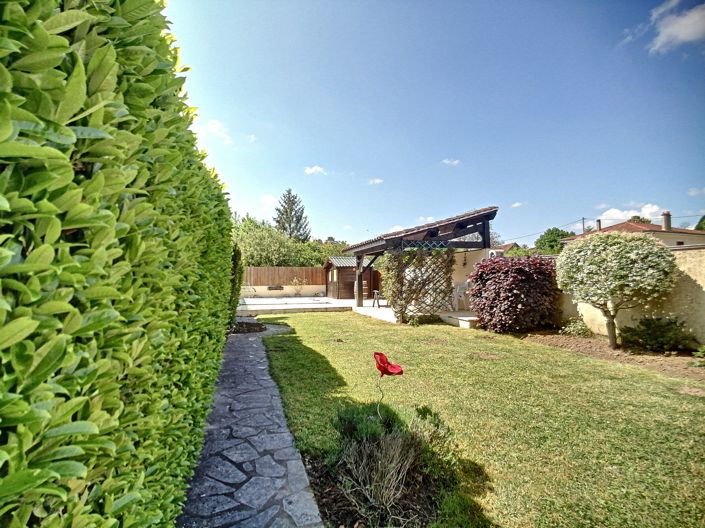 Image No.19-3 Bed House for sale