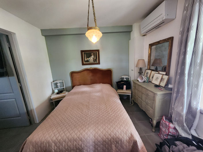 Image No.5-5 Bed House for sale