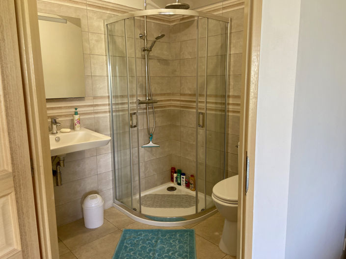 Image No.15-4 Bed House for sale