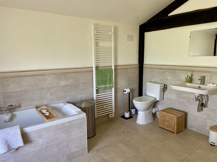 Image No.18-4 Bed House for sale