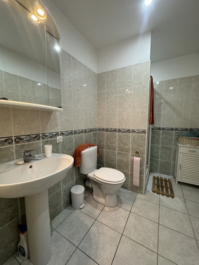 Image No.24-4 Bed House for sale