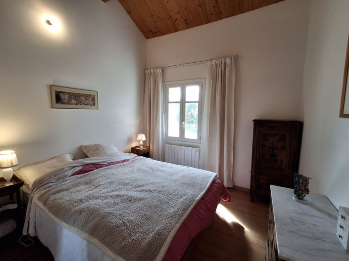 Image No.8-2 Bed House for sale