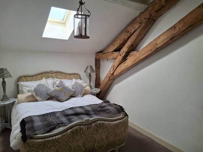 Image No.12-8 Bed House for sale