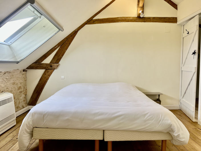 Image No.11-3 Bed Land for sale