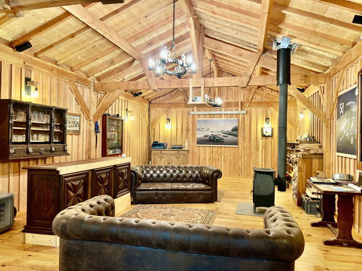 Image No.21-3 Bed Land for sale