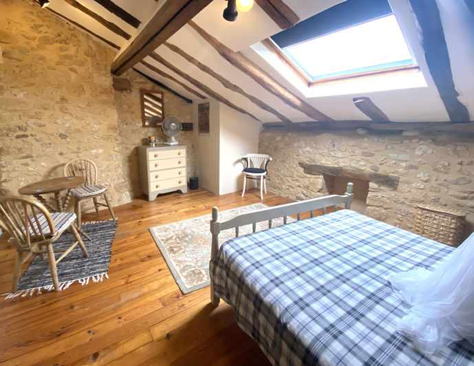 Image No.12-4 Bed House for sale