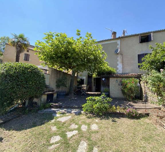 Image No.2-4 Bed House for sale