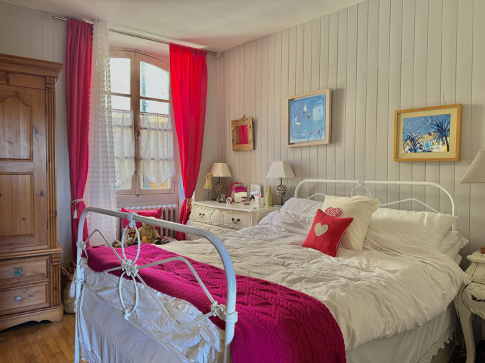 Image No.19-3 Bed House for sale