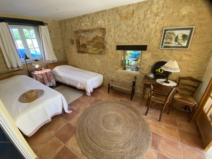 Image No.18-3 Bed House for sale