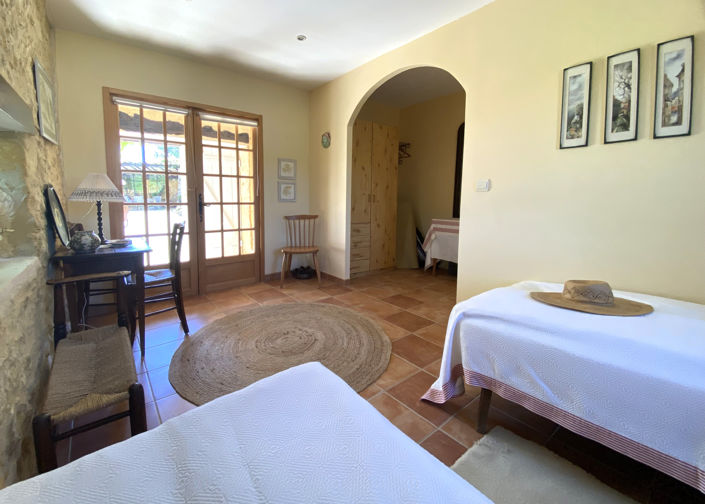 Image No.19-3 Bed House for sale