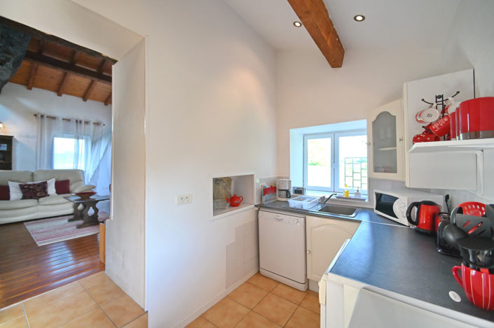 Image No.6-8 Bed House for sale