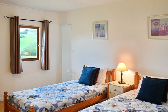 Image No.9-8 Bed House for sale