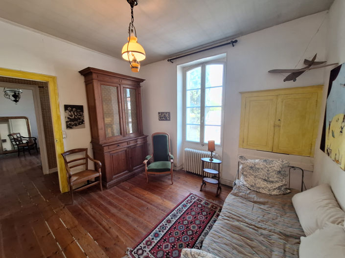 Image No.7-3 Bed House for sale