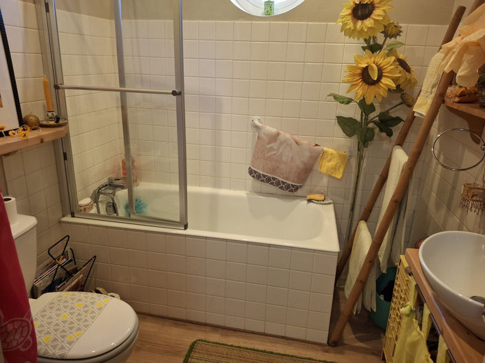 Image No.10-4 Bed House for sale