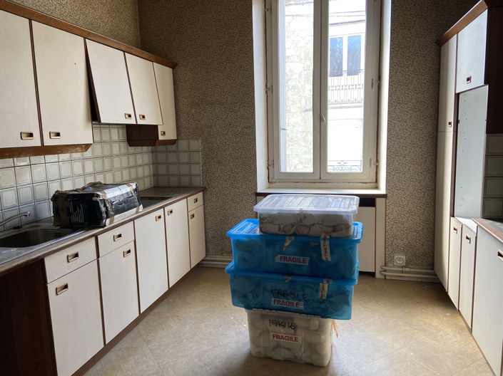 Image No.14-3 Bed Property for sale